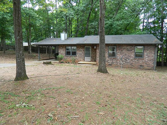 2nd image of 100 Rollingwood St