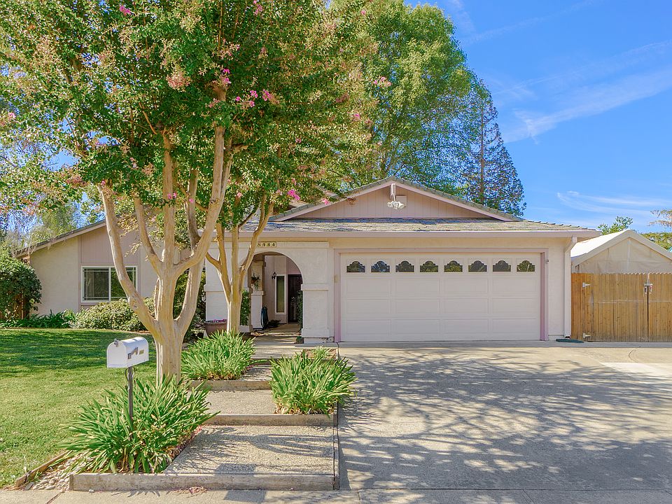 1st image of 8444 Menke Way