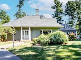 1 Brown Ave, Burlington, MA 01803