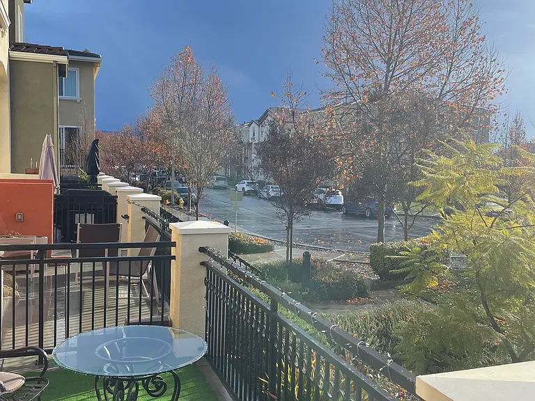 353 Esfahan Ct — Photo 10