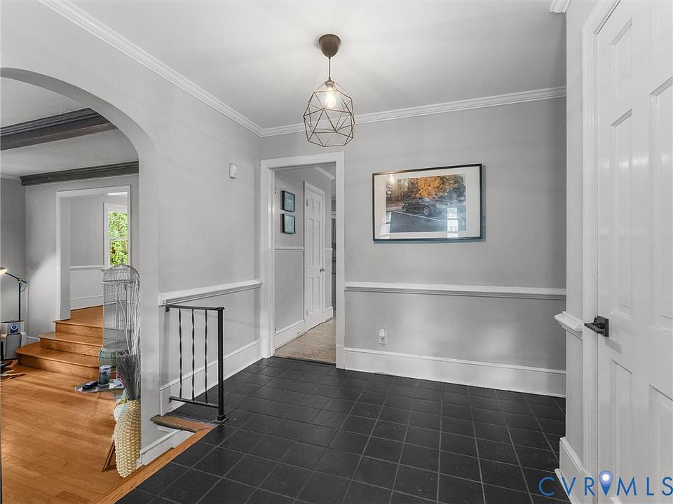 7th image of 3216 Stratford Rd