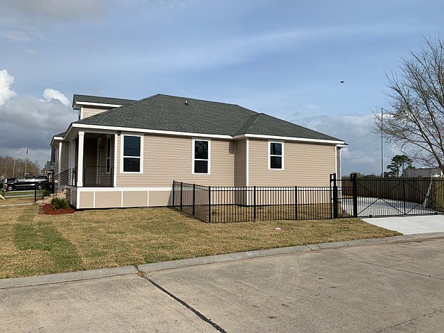 1st image of 5011 W Forest Park Ct