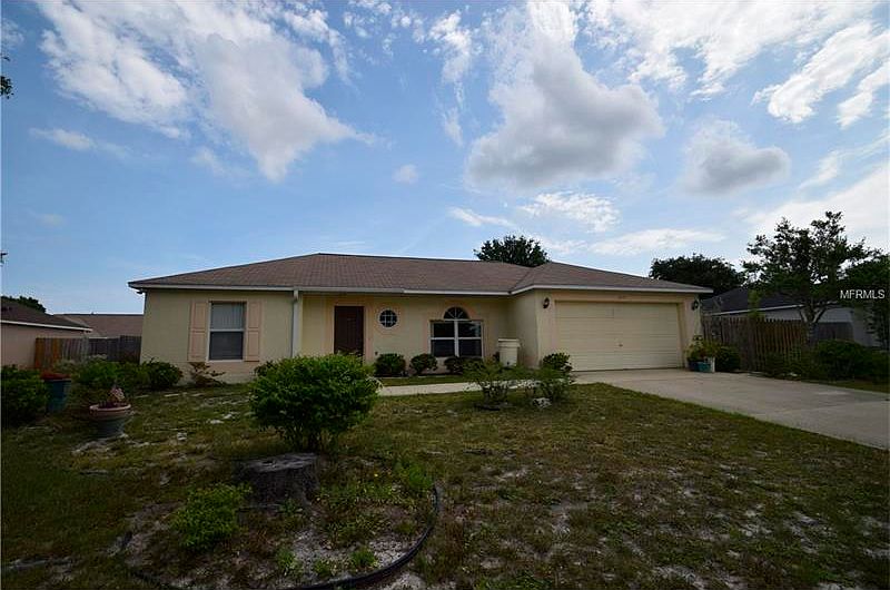 1st image of 3214 Scenic Woods Dr