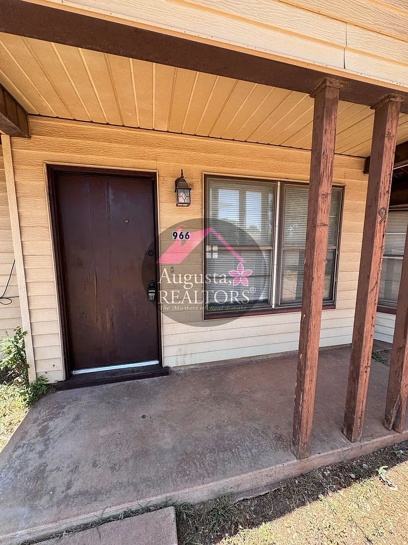 Charming 3-Bedroom Home in Abilene! — Photo 2