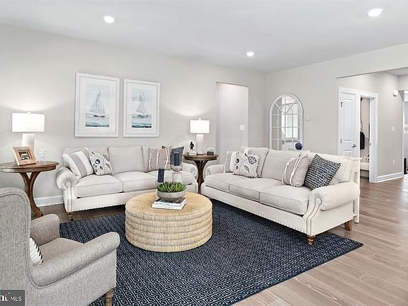 3rd image of 31387 Topsail Dr