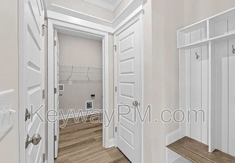 2096 Denmark Ave SE — Photo 4