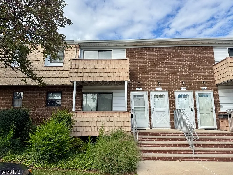 3102 Cromwell Ct