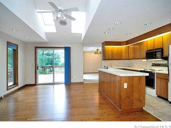SPACIOUS KITCHEN WITH FOUR ...
