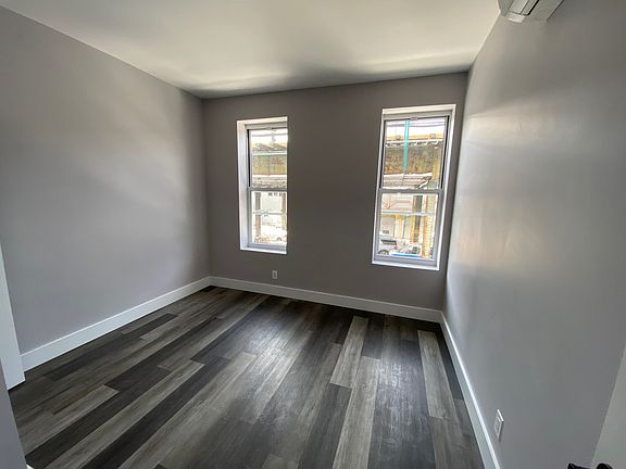 5th image of 791 McDonald Ave #2