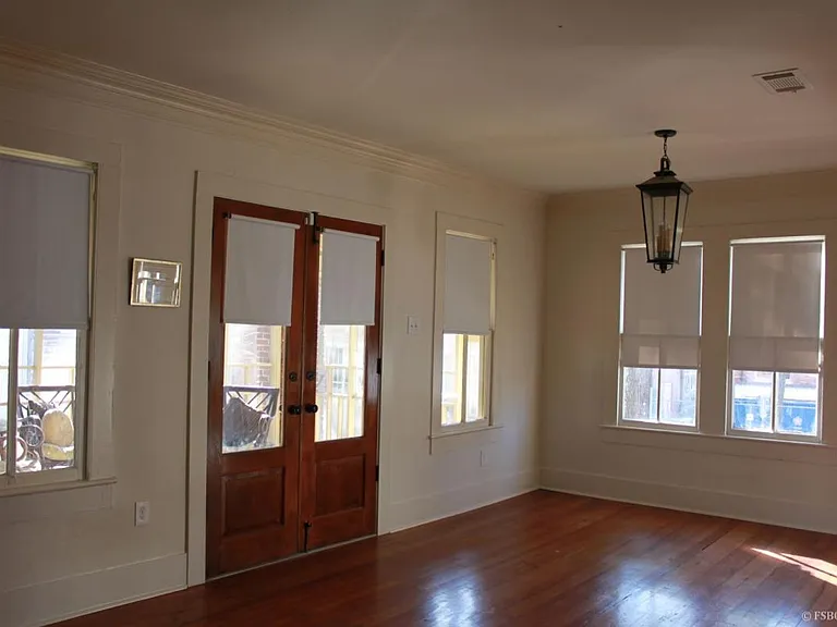 603 Mayflower St — Photo 2