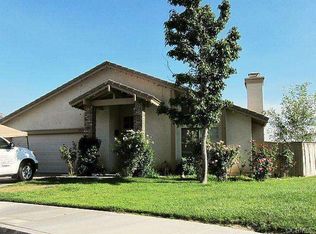 1069 W Suncrest Cir, San Bernardino, CA 92407