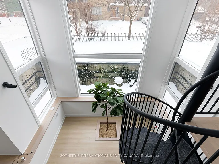 159 Humbervale Blvd — Photo 41
