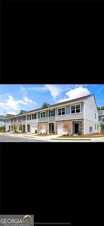 3 bed, 2.5 bath, 1440 sqft, $2,100 — Photo 3