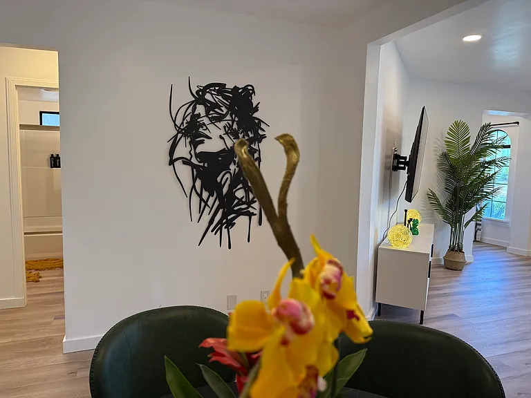 1235 S Longwood Ave #1235 — Photo 9