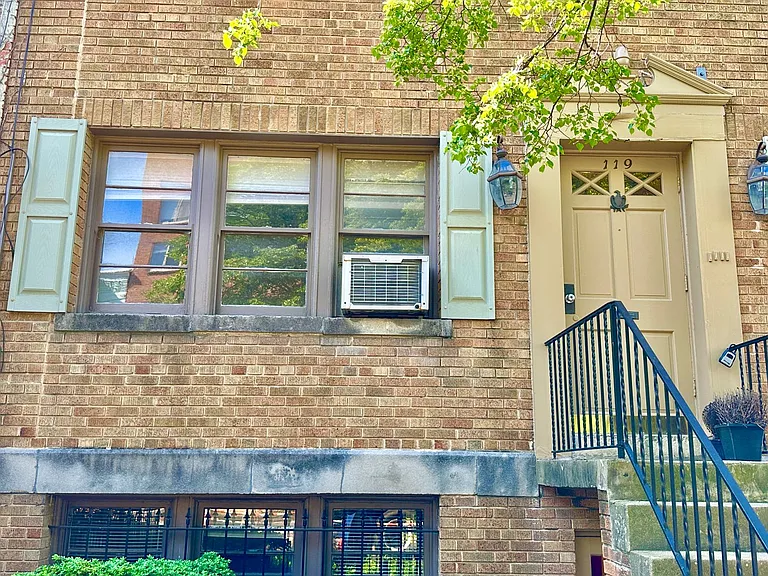 1990 - Webster — Photo 31