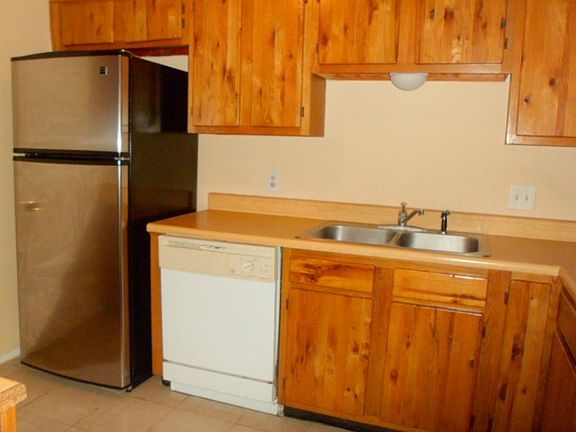 3rd image of 4820 Delwood St APT 4