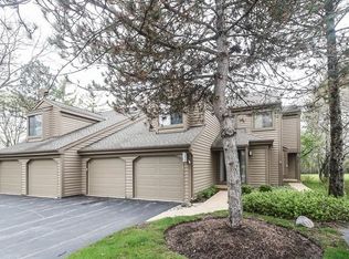 656 N Golf Ln #968, Barrington, IL 60010