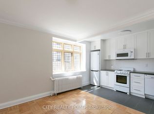 396 Avenue Rd #520, Toronto, ON M4V 2H5