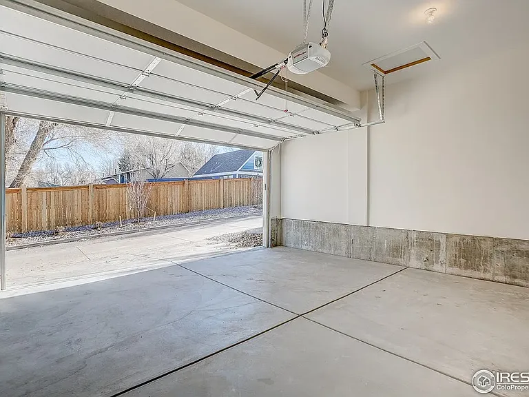 819 Cherokee Dr — Photo 12
