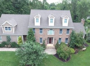 38 Aylesbury Rd, Worcester, MA 01609