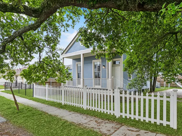 2535 Upperline St #A, New Orleans, LA 70115