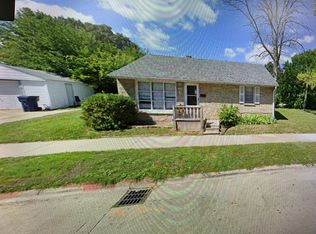 5525 N Long Island Dr, Milwaukee, WI 53209