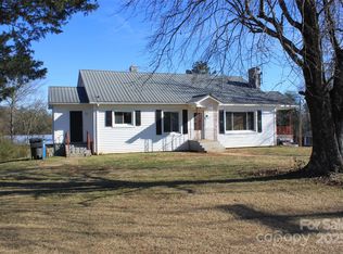 203 Trout St, Forest City, NC 28043