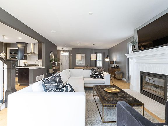 4th image of 5013 Blackstone Edge Dr
