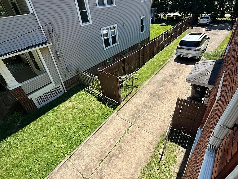 4711 Behrwald Ave #UP — Photo 30