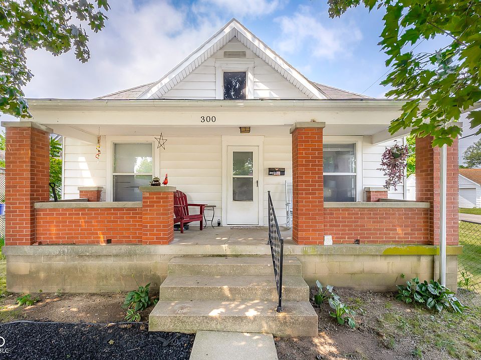 1st image of 300 Hege Ave