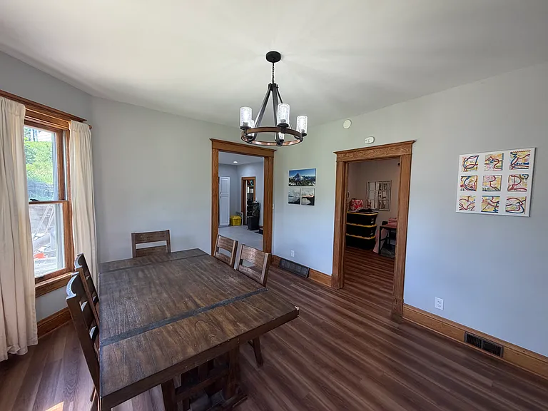 1030 Riverview St — Photo 6