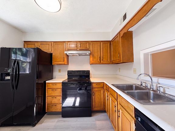 2nd image of 7636 Montgomery Rd APT C
