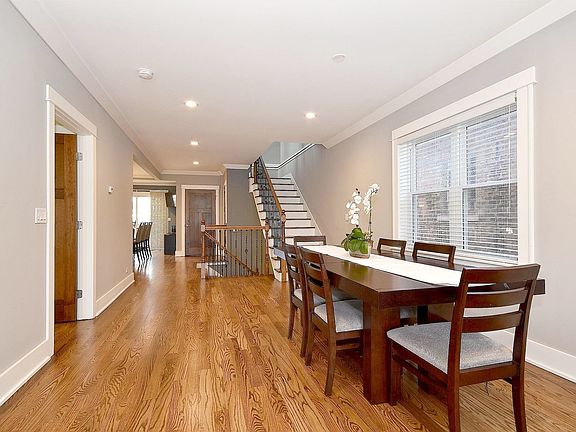 5th image of 2910 N 77th Ct