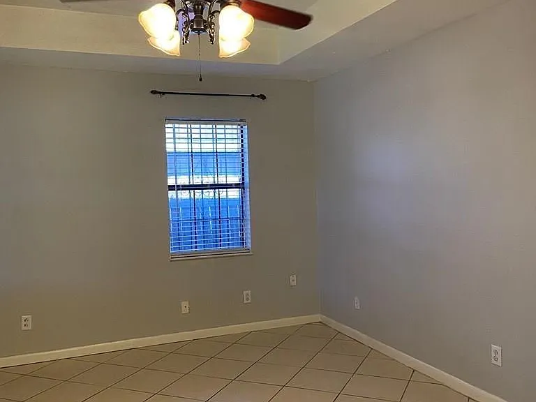1910 Wyoming Dr — Photo 10