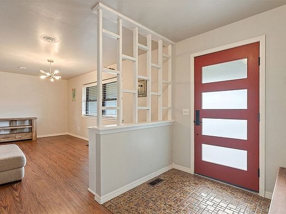 4th image of 1003 S 12th St