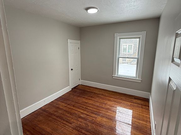 4th image of 12 Glover St #1