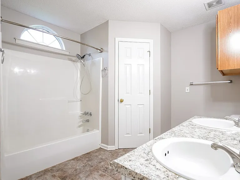 206 Sierra Dr — Photo 11