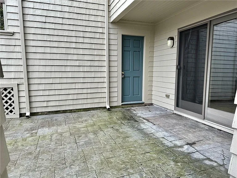 2 Weetamoe Farm Dr — Photo 18