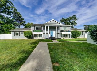 1021 Centre St APT 11, Traverse City, MI 49686