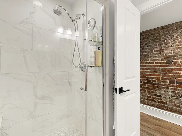 1354 Kenyon St NW — Photo 17