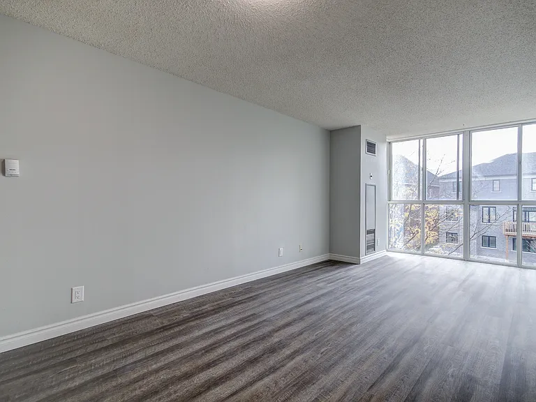 400 Crossland Gate — Photo 11