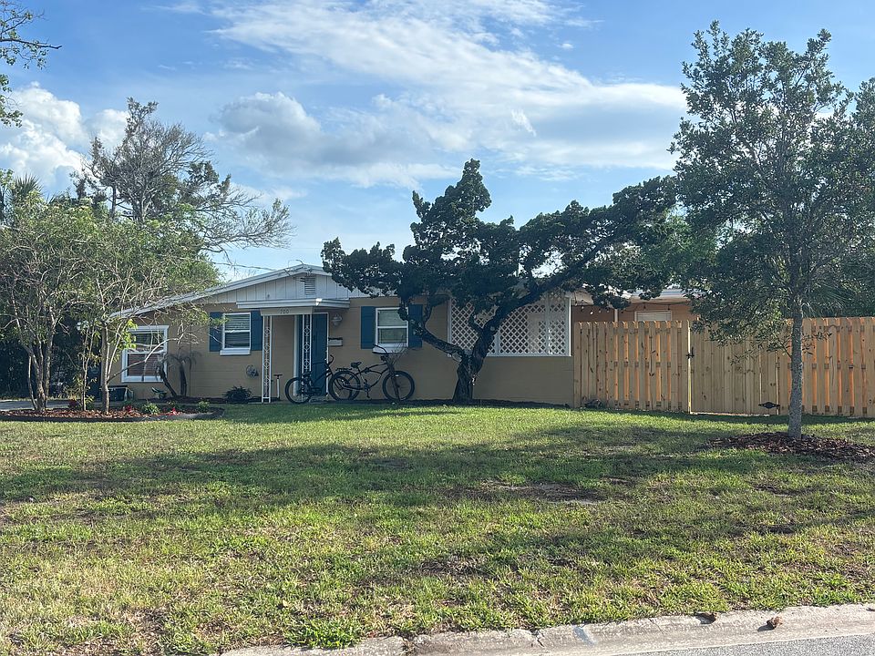 1st image of 700 Bonita Rd
