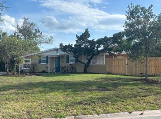 700 Bonita Rd, Atlantic Beach, FL 32233