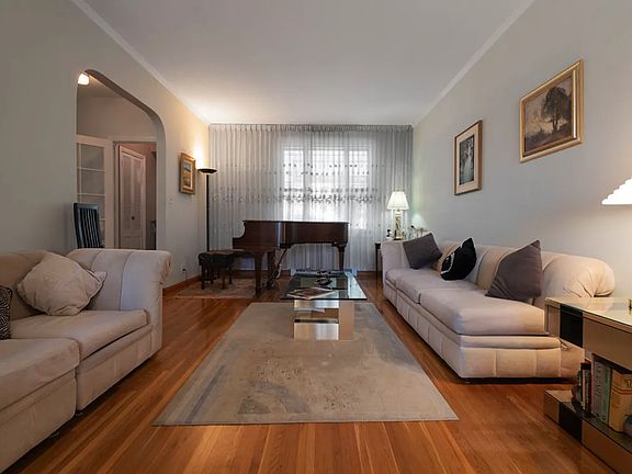 5th image of 63186 Alderton St