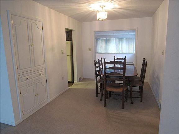5th image of 109 Horseshoe Dr