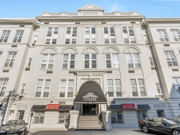 450 7th Street image 1 of 14