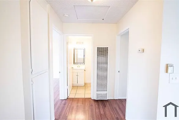 247 W 12th St — Photo 7