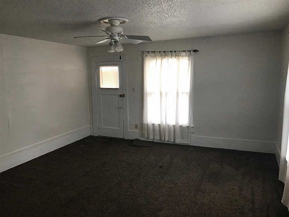 3rd image of 1303 N Money Ave