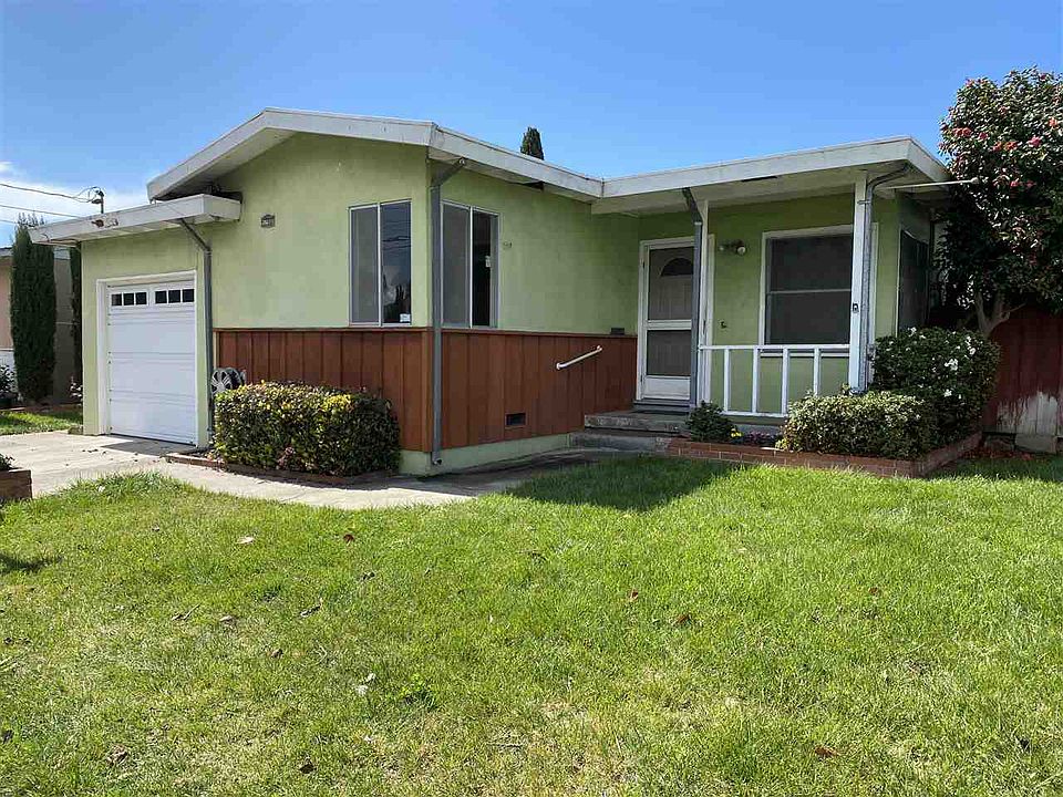 1st image of 26271 Underwood Ave