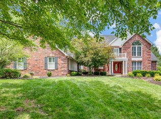 15 Forest Knoll Cir, Lake Saint Louis, MO 63367